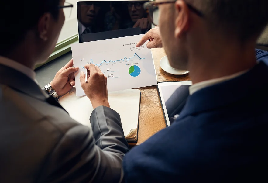 <ul class="sw-cost-effi"> <li>The Enterprise can aim to reduces operational costs by 60% and get to RoI Realisation within one quarter. </li> <li>The Account Payable team gets reduced by 70% while improving efficiency and vendor satisfaction.</li> </ul>