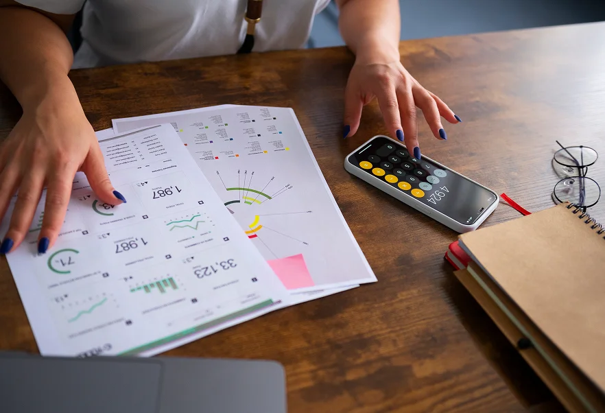 <ul class="sw-cost-effi"> <li>For mid-scale operations which involve processing ~100K invoices per year, Zvolv can save upwards of 25 Lakh per year</li> <li>For high scale operations involving 250K + invoices, Zvolv can save upwards of 60 Lakh per year</li> </ul>